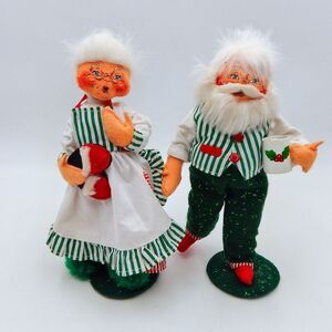 Annalee Dolls 9” Mr & Mrs Santa Claus Relaxing Mobilitee 2006 Christmas Holiday